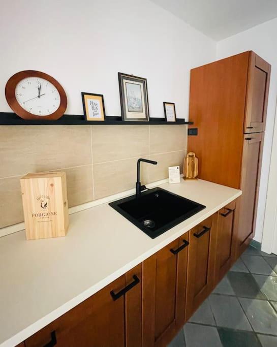 Re Gallo Luxury Apartment Plebiscito In Via Chiaia Неаполь Экстерьер фото